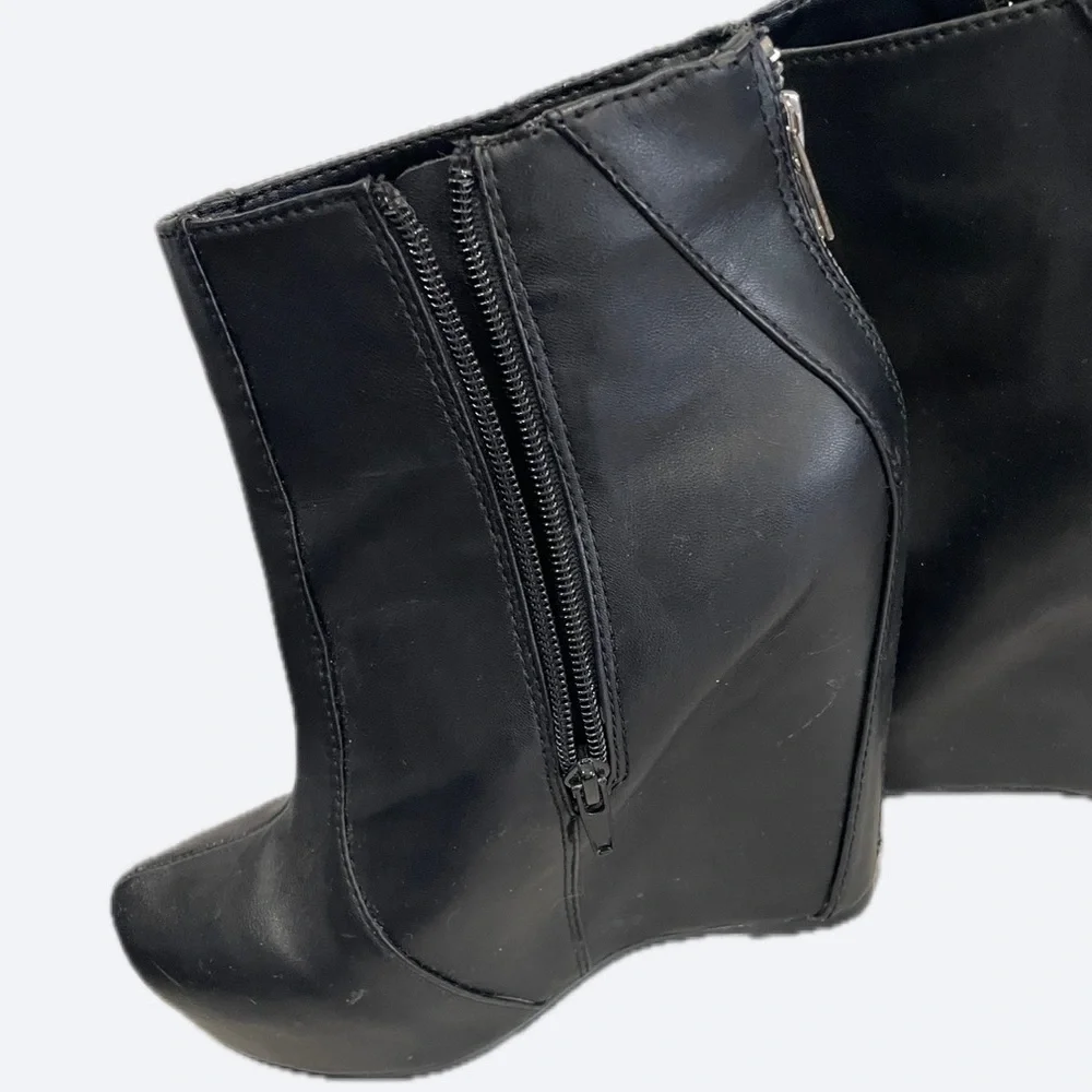 Black Wedge Ankle Boots with Rear Zip - Women - Size 7.5 - Picture 6 of 16